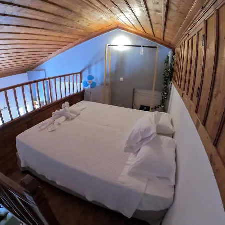Cozy In Center