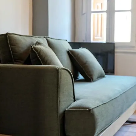 Cozy In Center Apartamento Symi